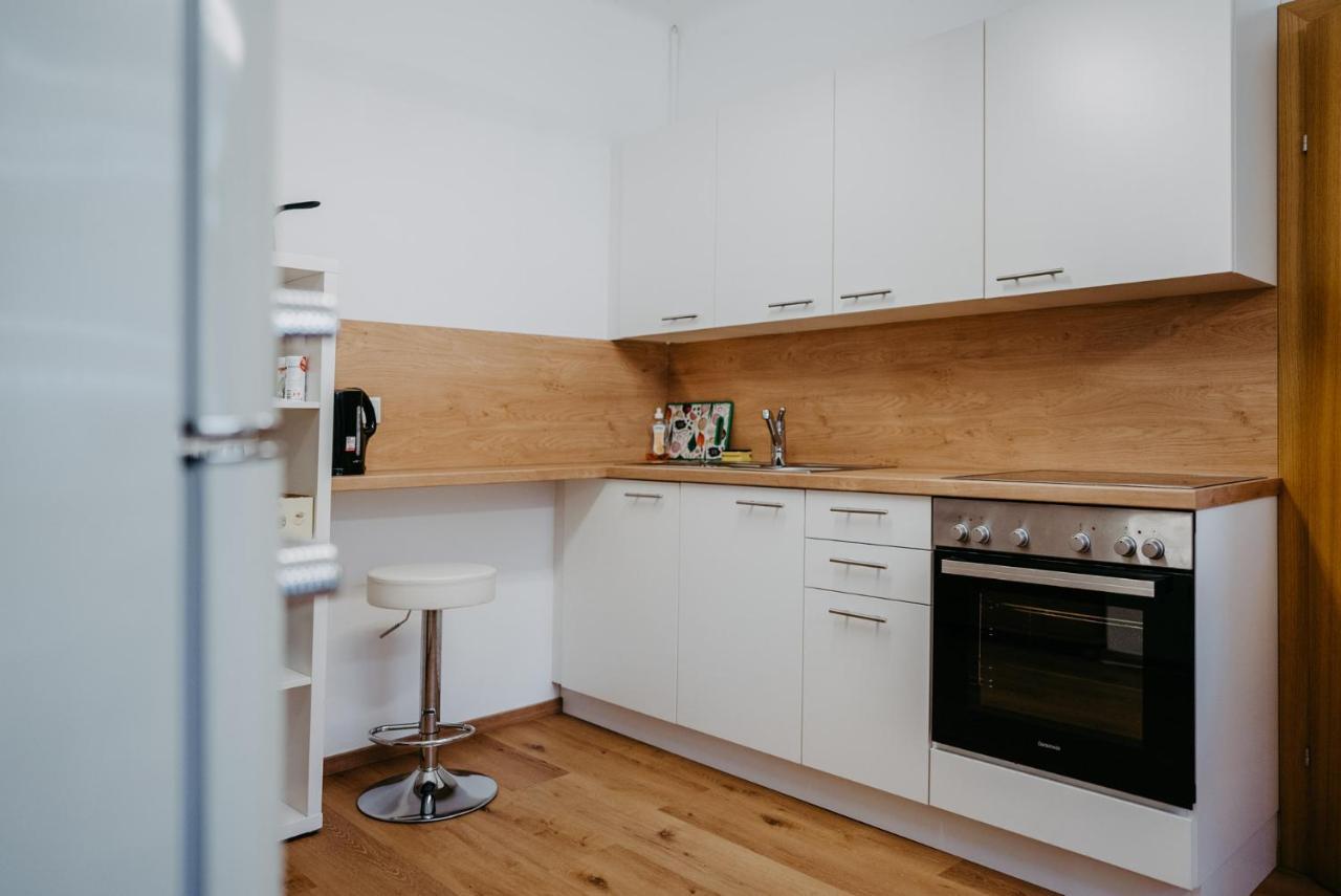 Apartment Rado 75M2 Mit Garten Und Terrasse Winden am See Exterior photo